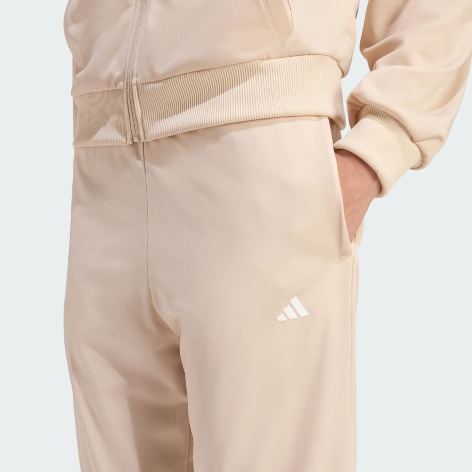 Trening Essentials Feel Cozy