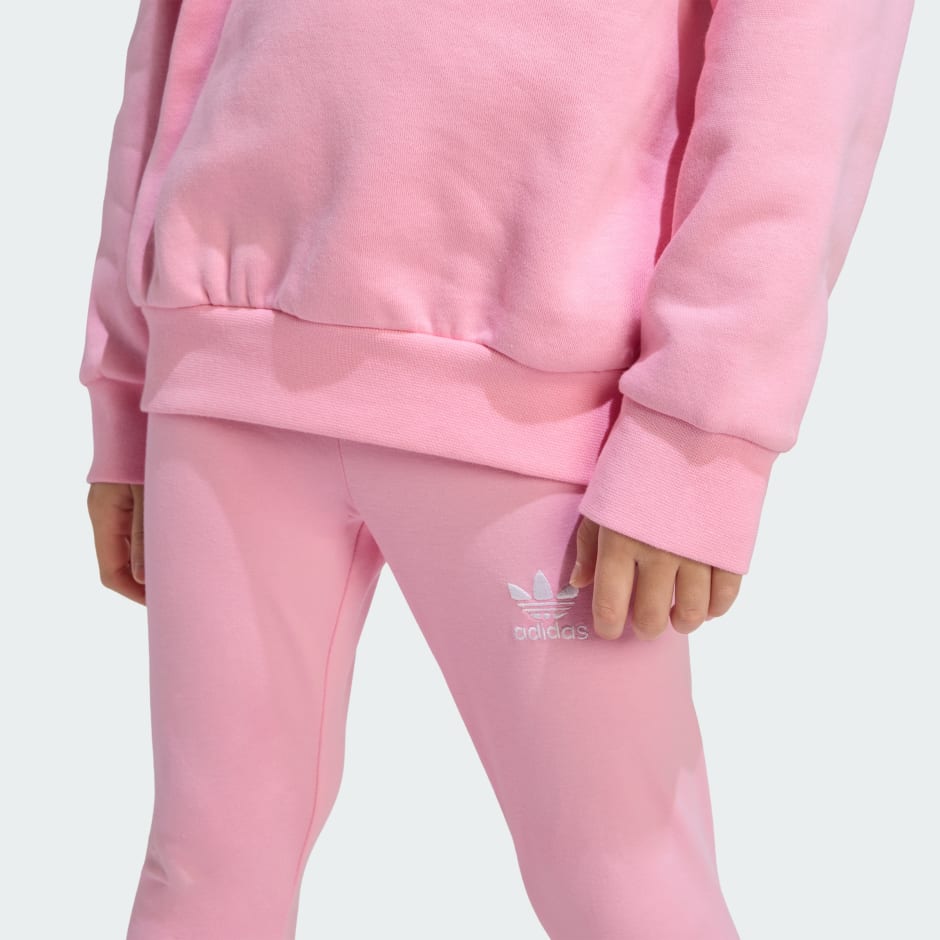 KOMPLET MAJICE I TAJICA PREDIMENZIONIRANOG KROJA