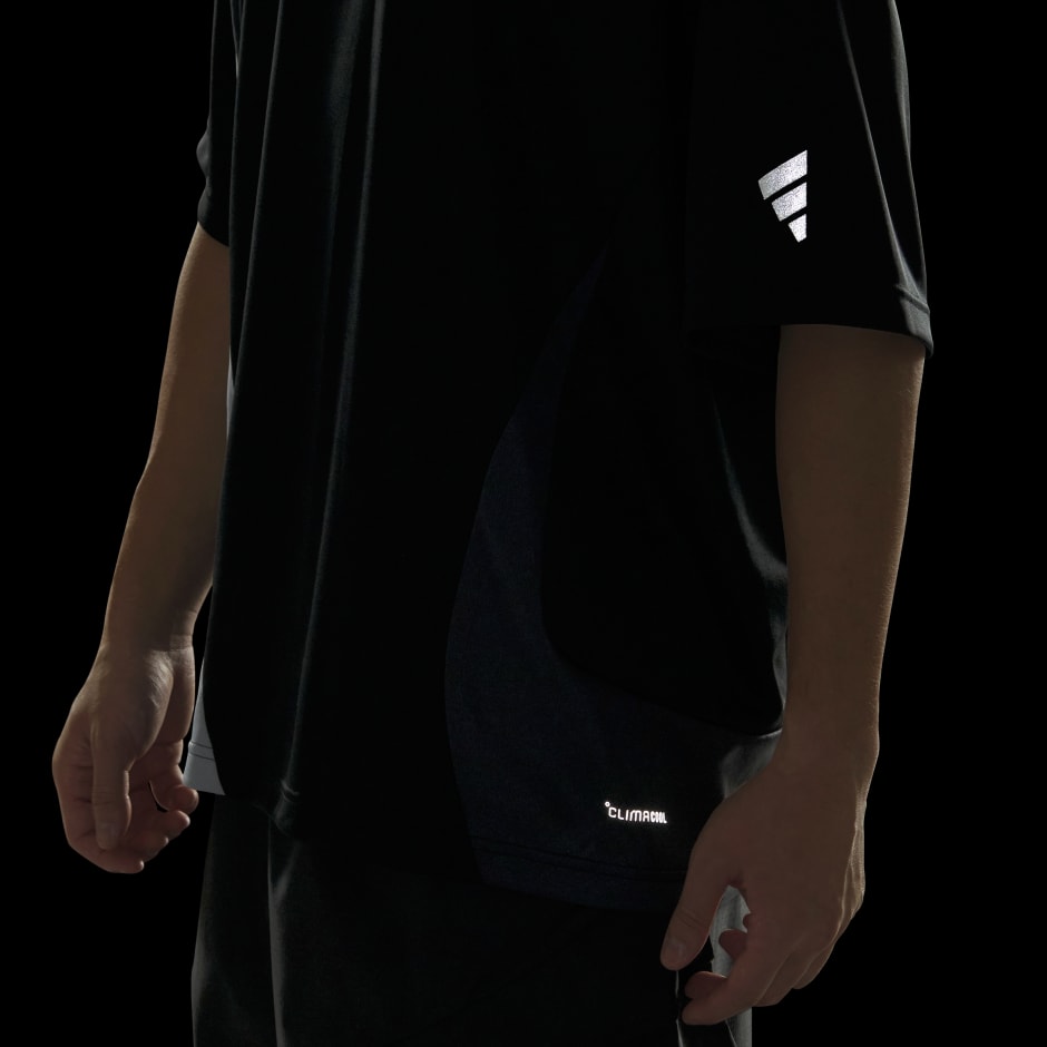 Future Style 短袖 T 恤