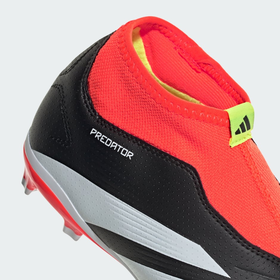Predator 24 League Laceless Firm Ground Boots