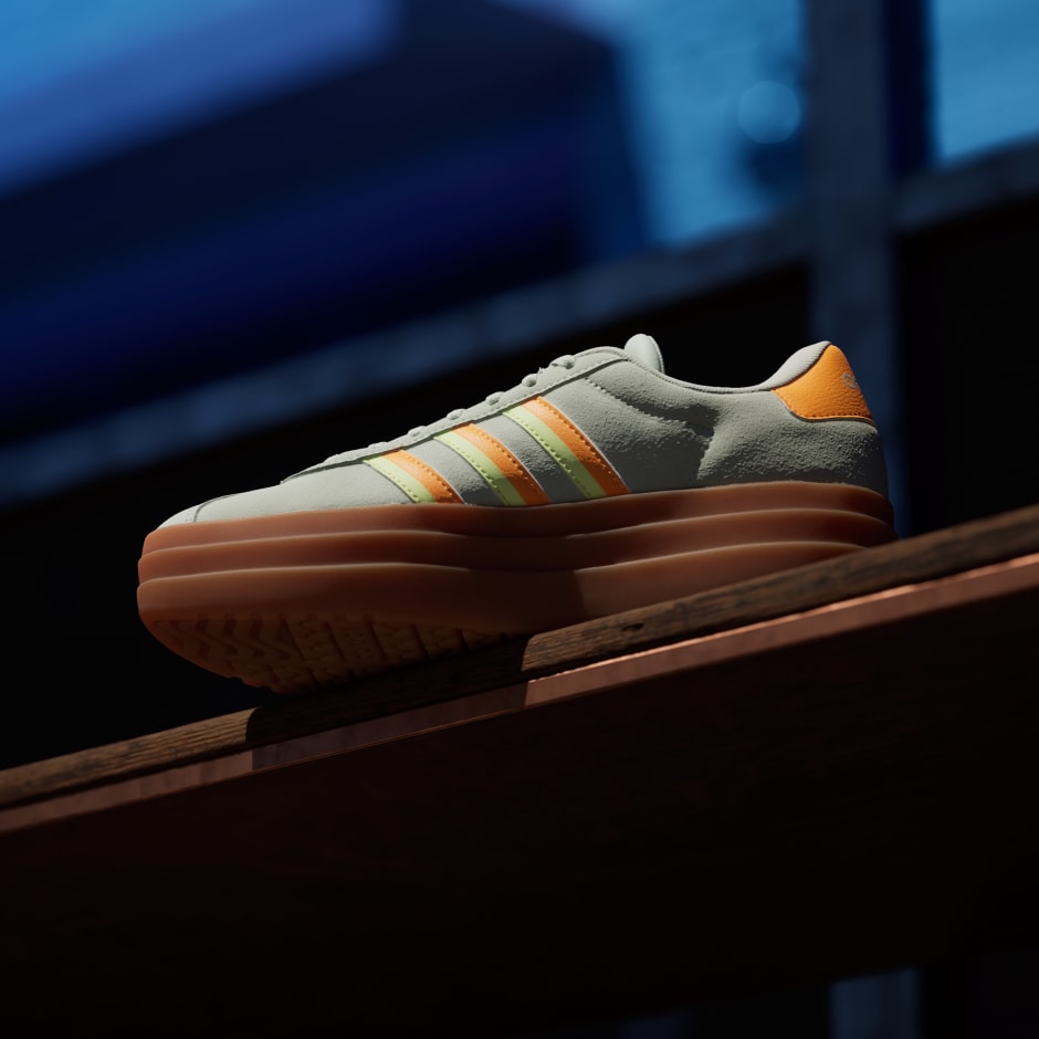 VL Court Bold Shoes