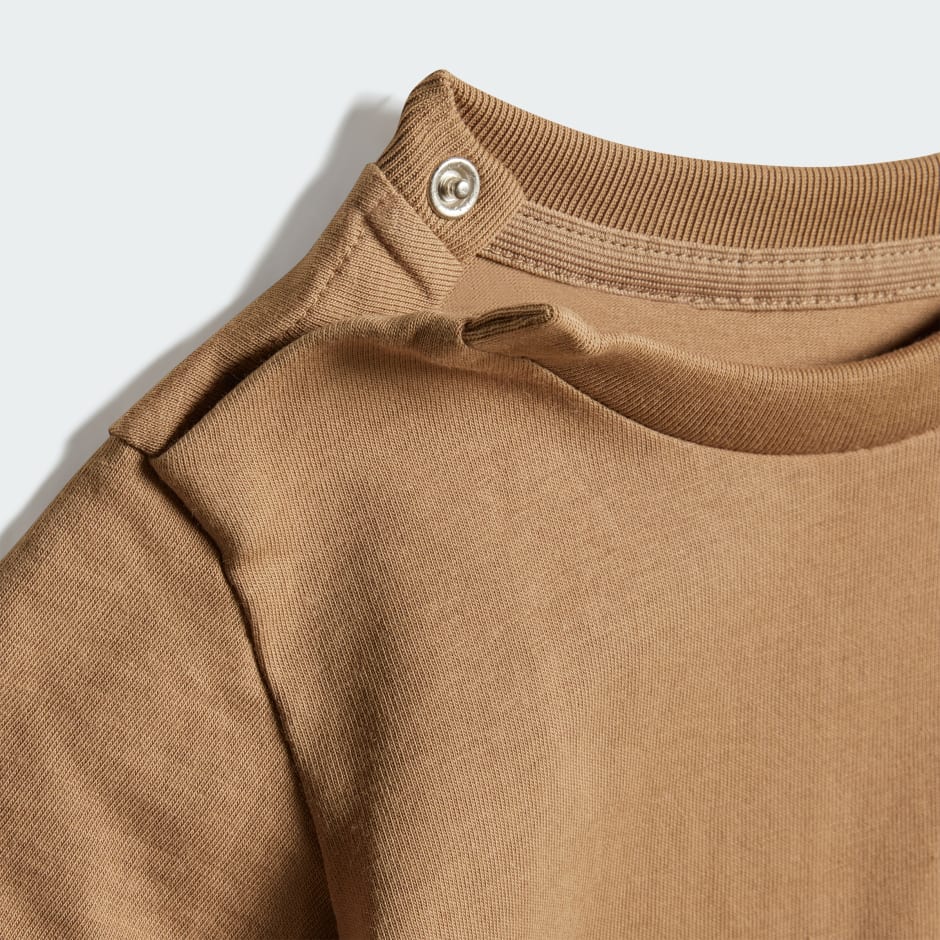 Set de tricou și pantaloni scurți pentru copii