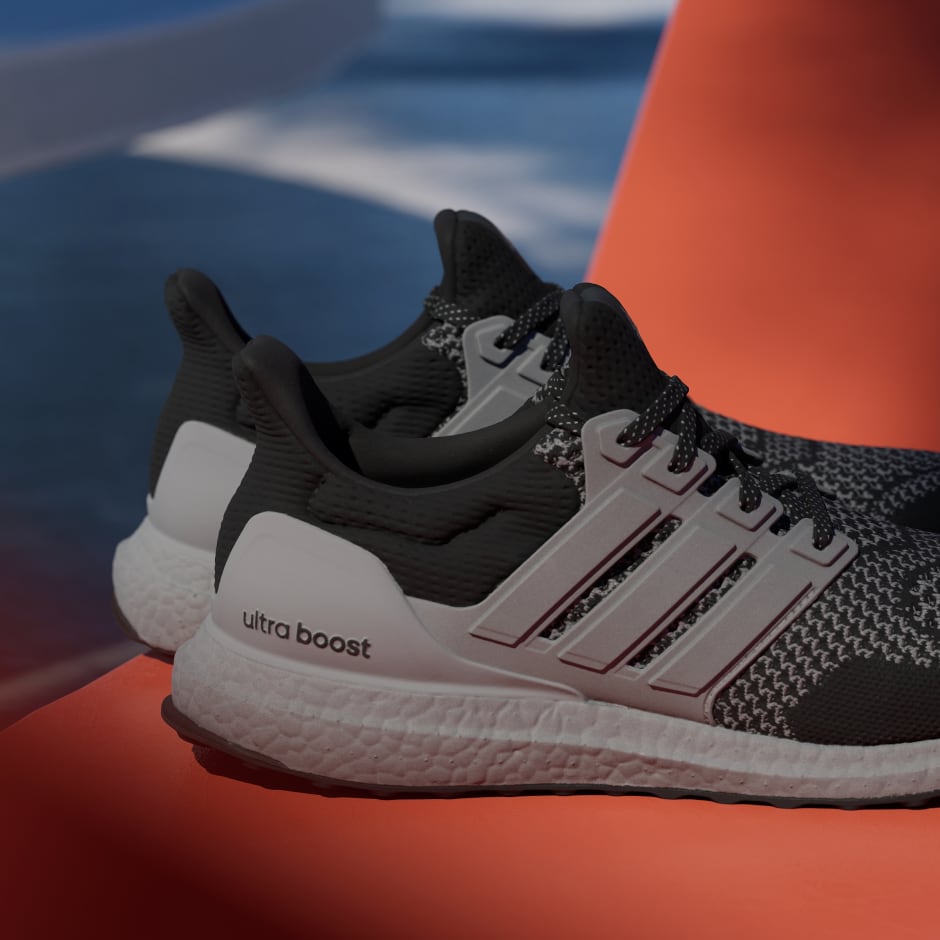 Ultraboost 1.0 נעלי