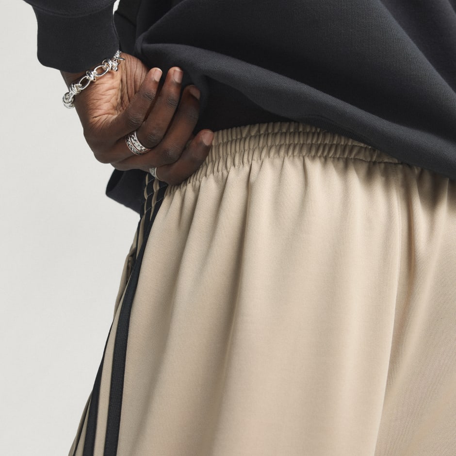 PANTALONI DE TRENING LEJERI ADICOLOR