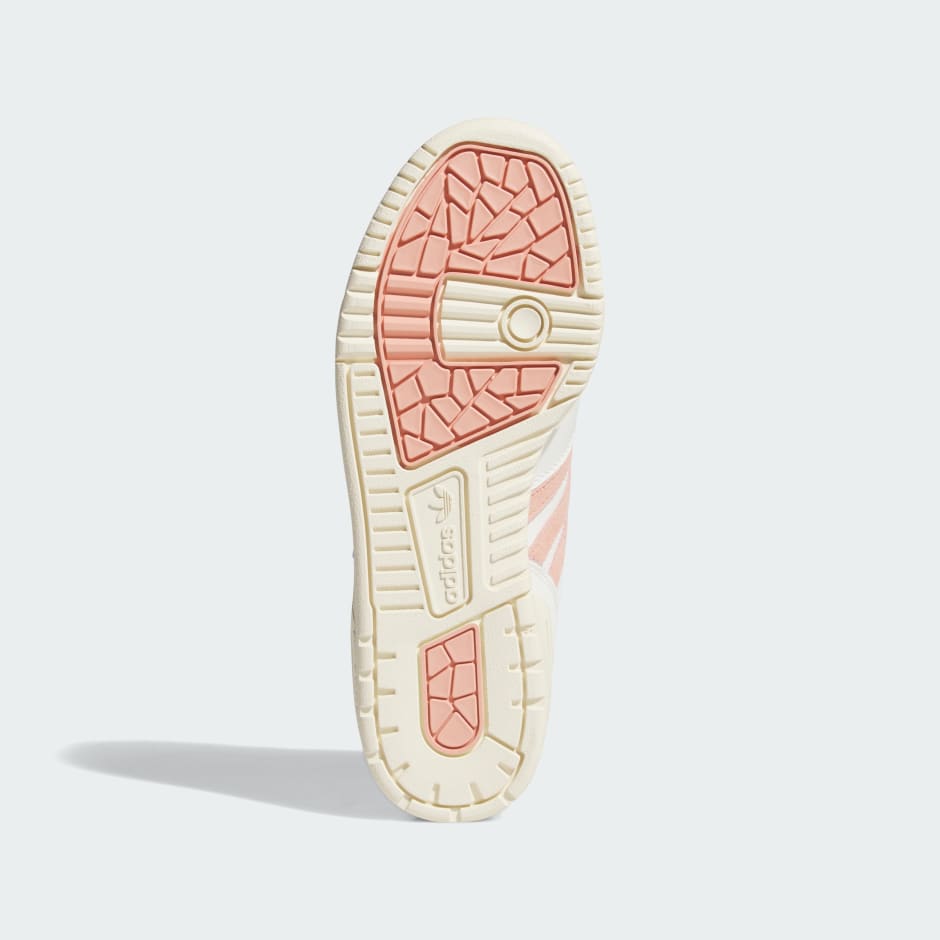 Rivalry Low Shoes