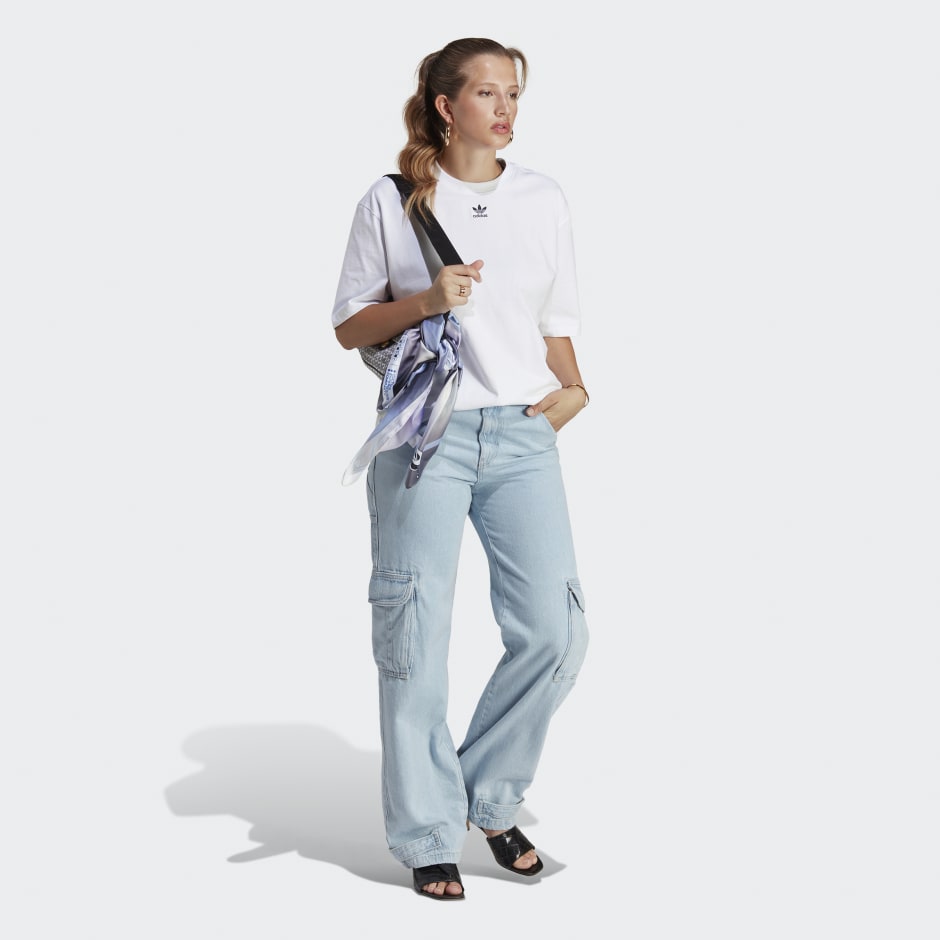 تيشيرت Adicolor Essentials