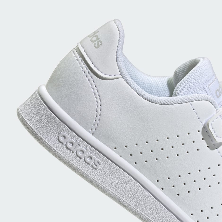 Advantage Court Lifestyle Hook-and-Loop Shoes