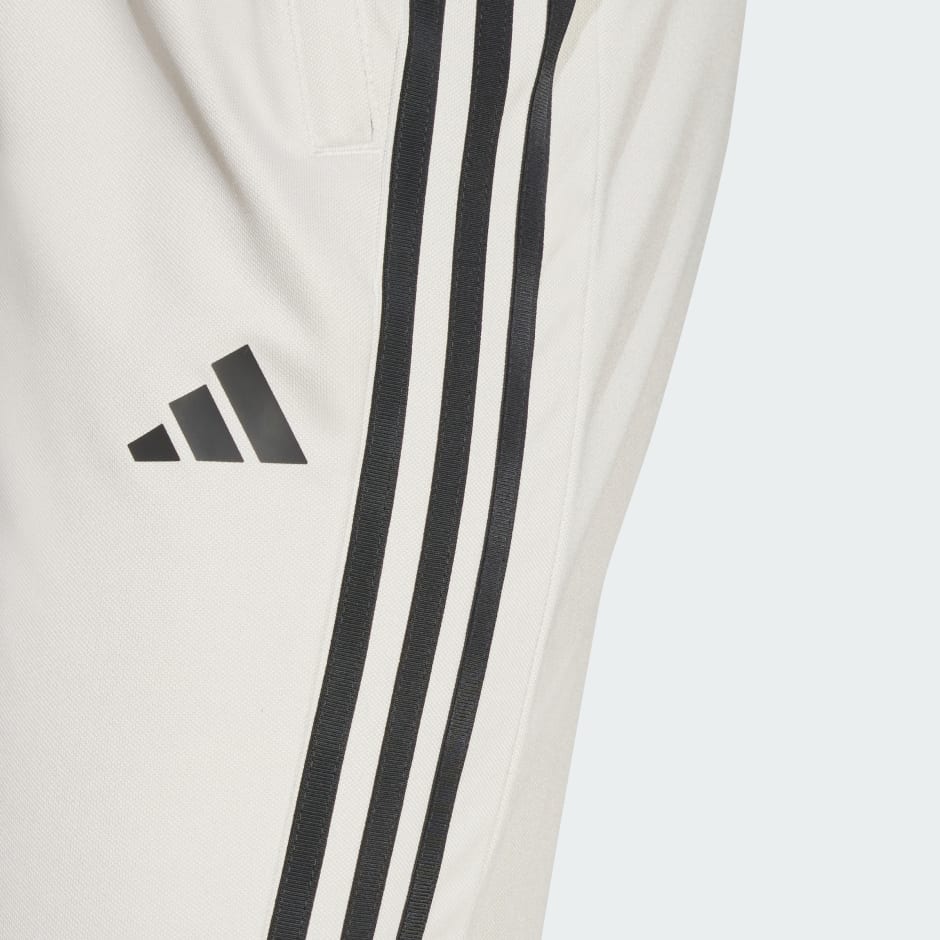 Train Essentials 3-Stripes Training Pants