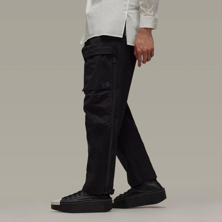 Pantaloni cargo Y-3 din material hardshell Gore-Tex