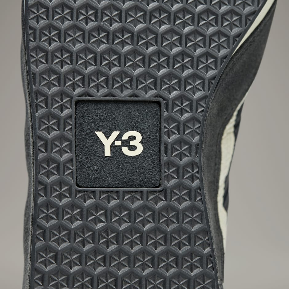 Gazelle Y-3