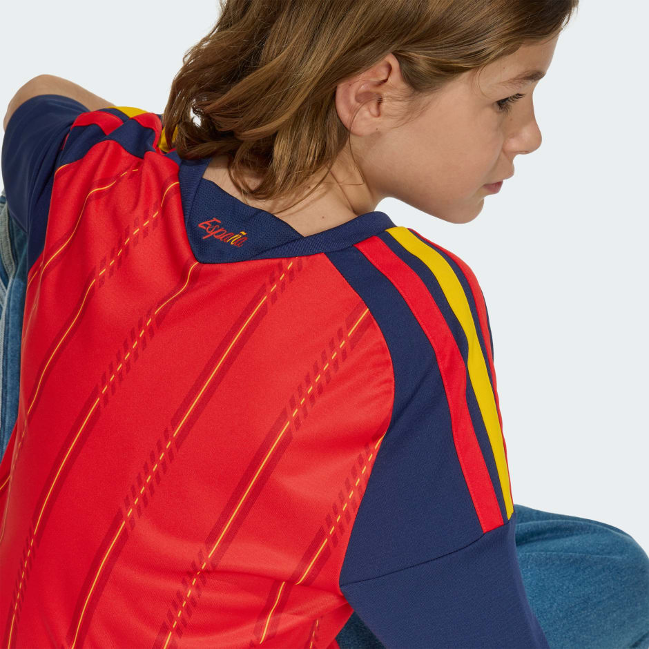 قميص منتخب إسبانيا الأساسي لعام 2026 للناشئين