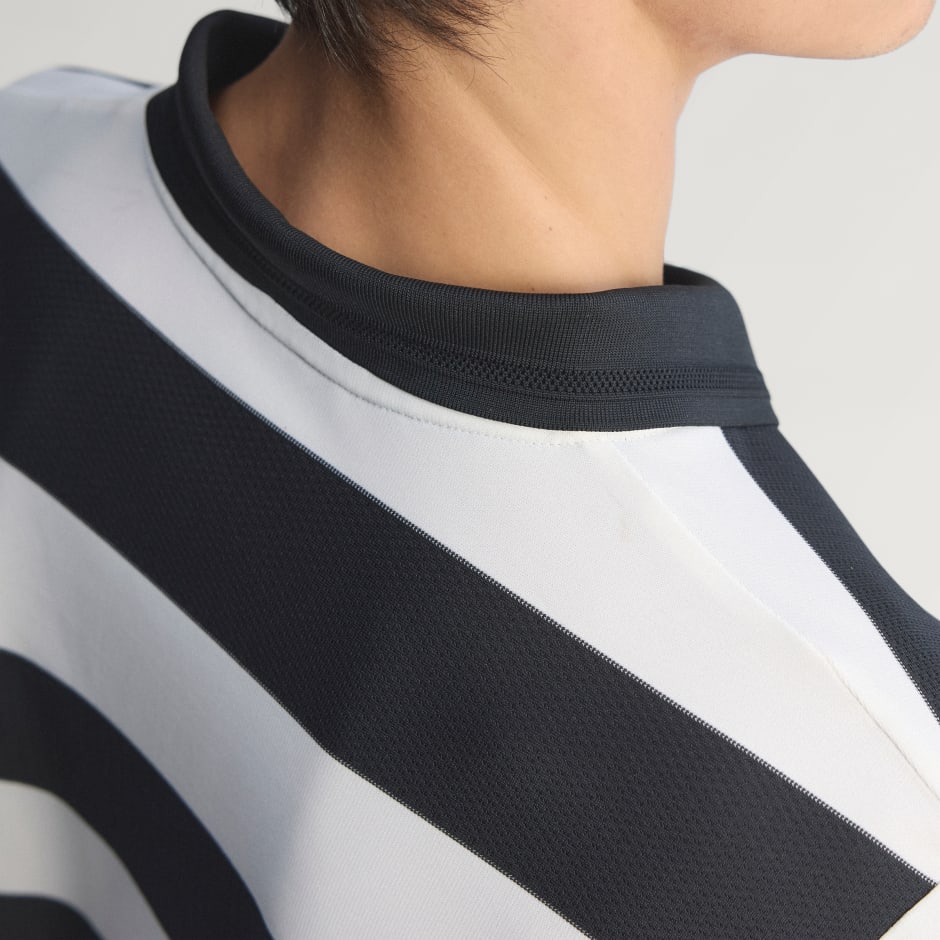 TRICOU SGURA AUTHENTIC CU M&Acirc;NECĂ LUNGĂ