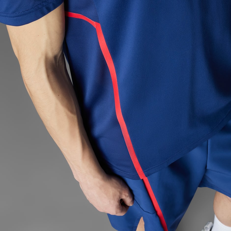 Designed-for-Training Legacy Tee