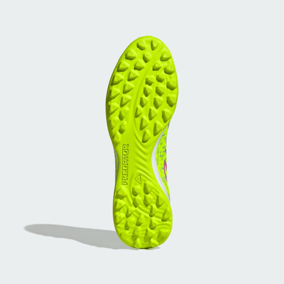 Predator League Turf Boots