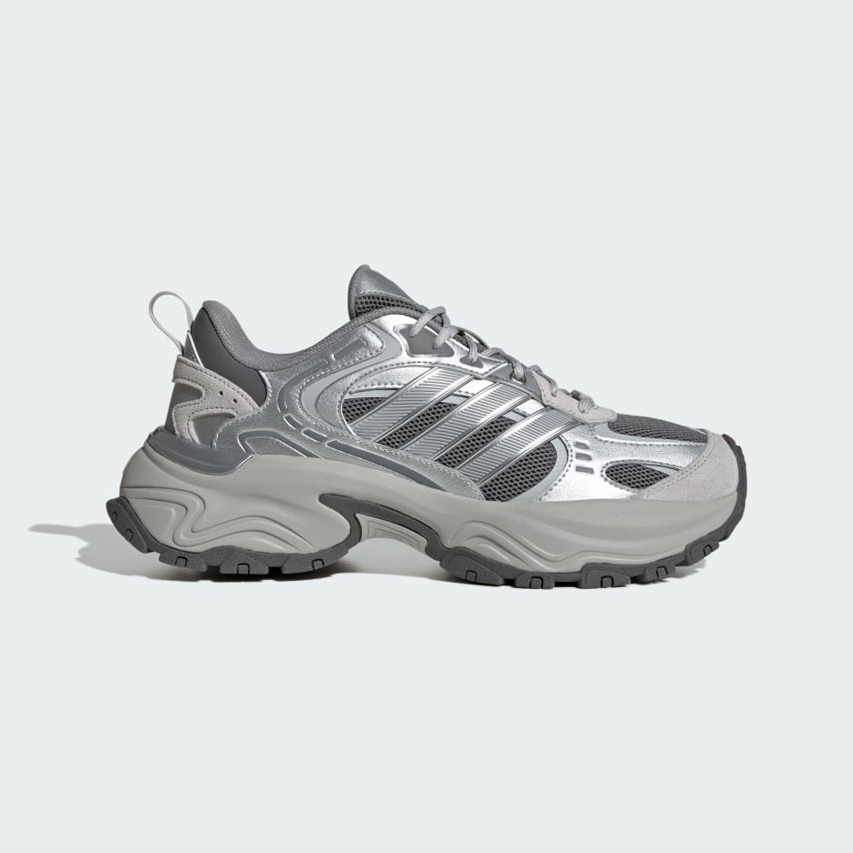 【adidas】★SHADOW FEVERR スニーカー★ロゴソックス特典付 adidas】☆SHADOW FEVERR スニーカー☆ロゴソックス特典付