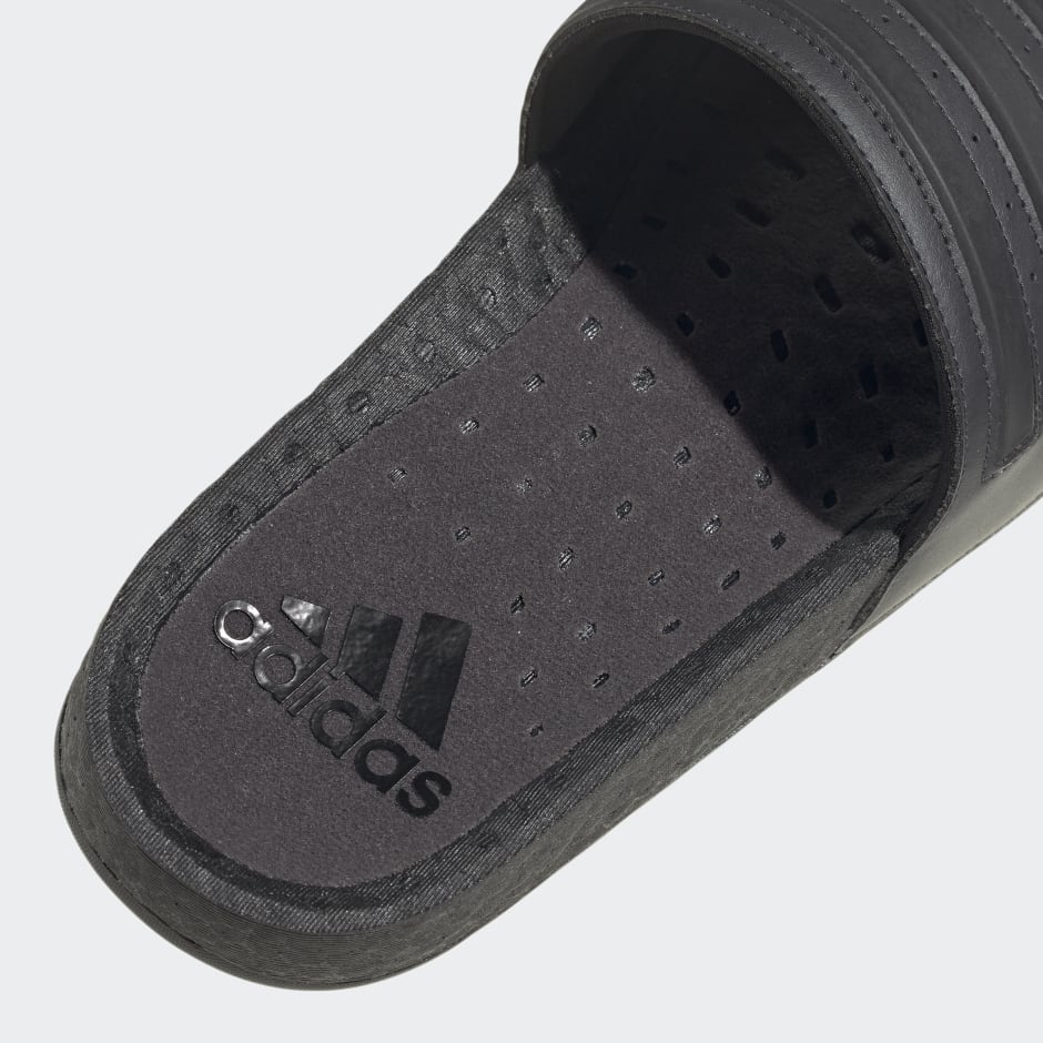 Men's adilette boost slides hotsell