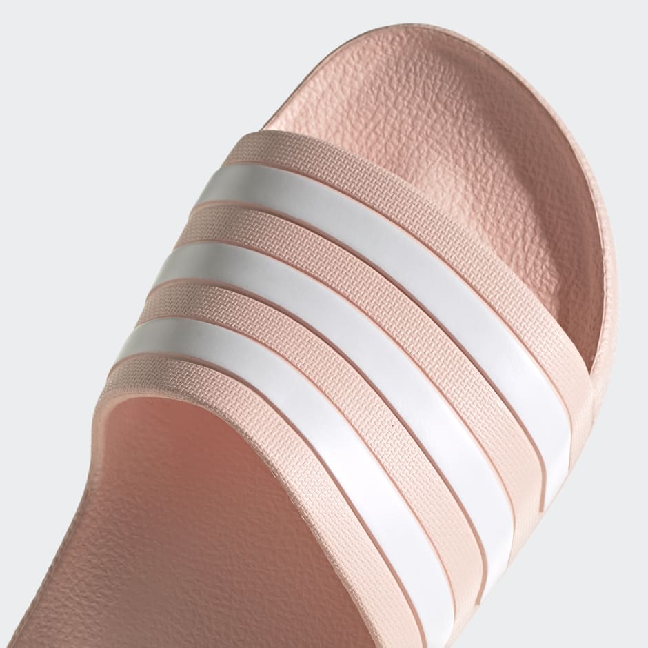 Adilette Aqua Slides