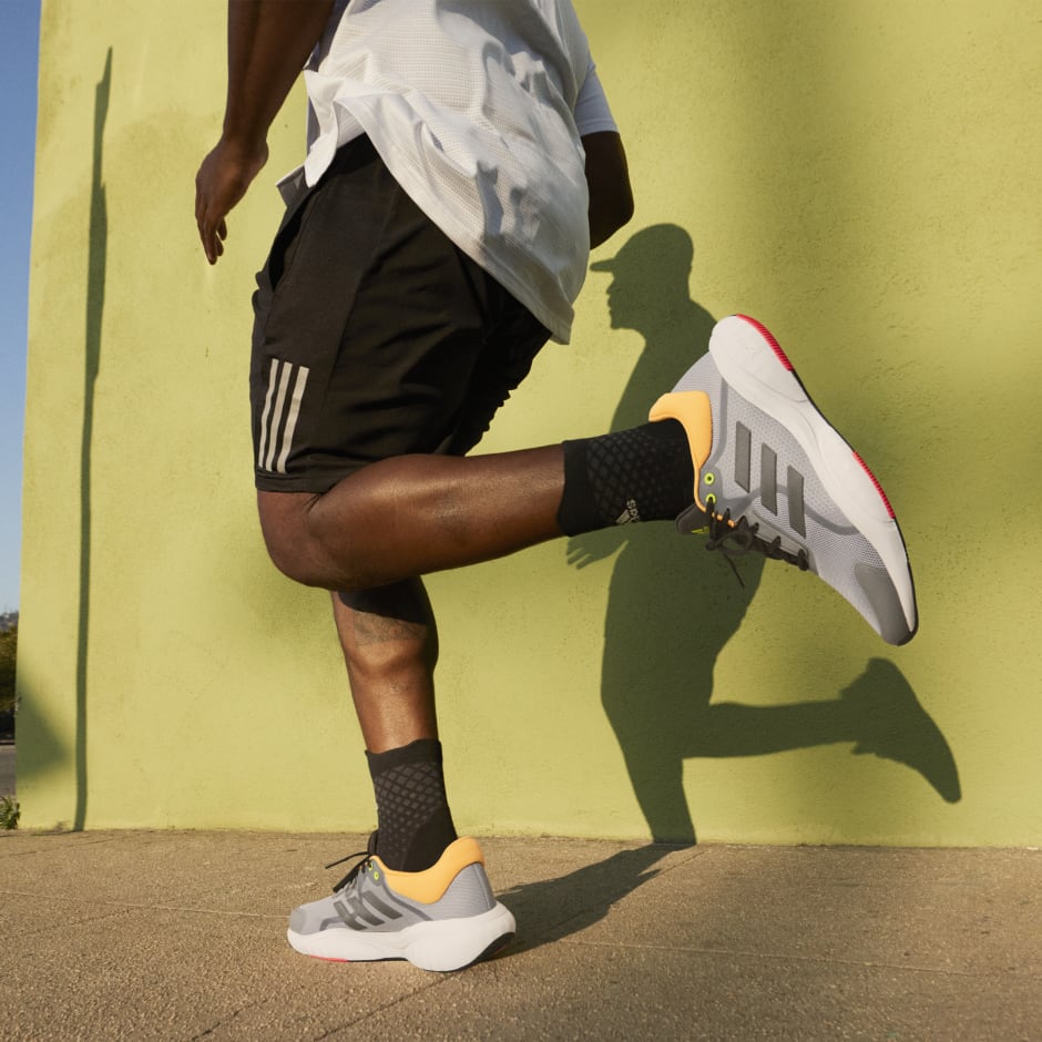 RESPONSE SHOES