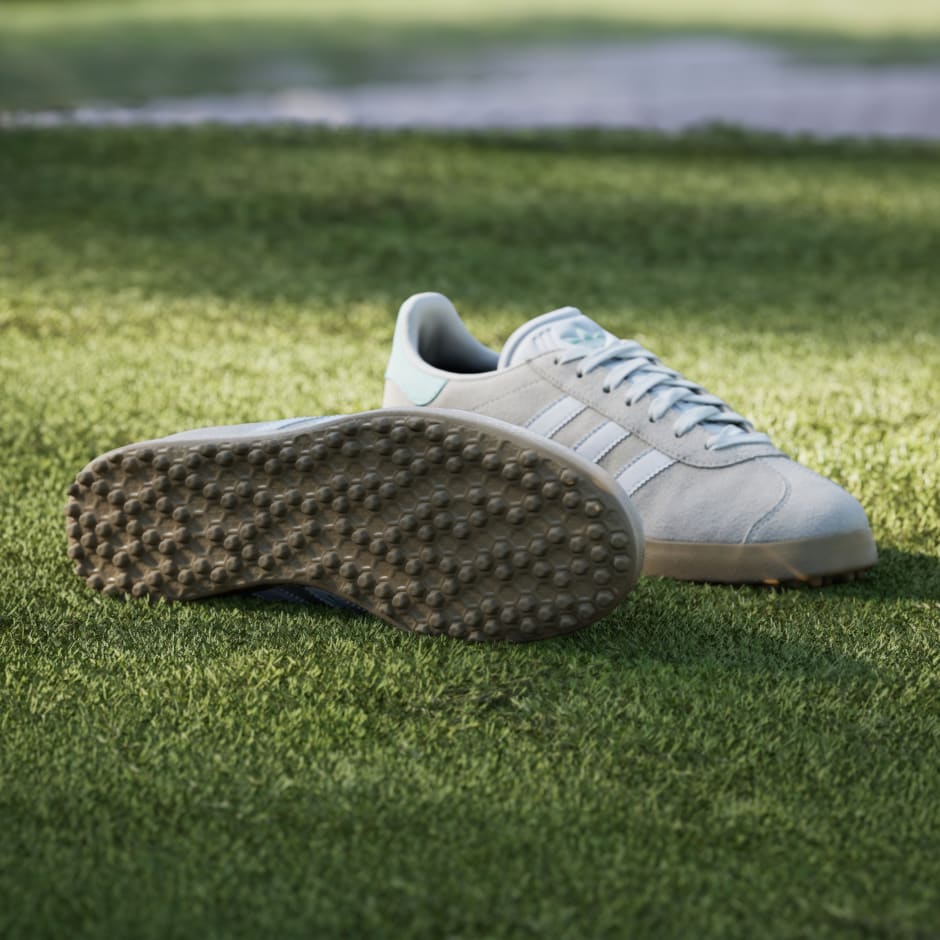 Gazelle Spikeless Golf Shoes