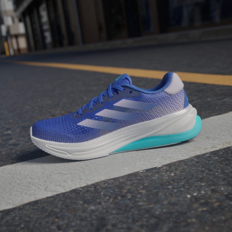 Supernova Solution Running Shoes
