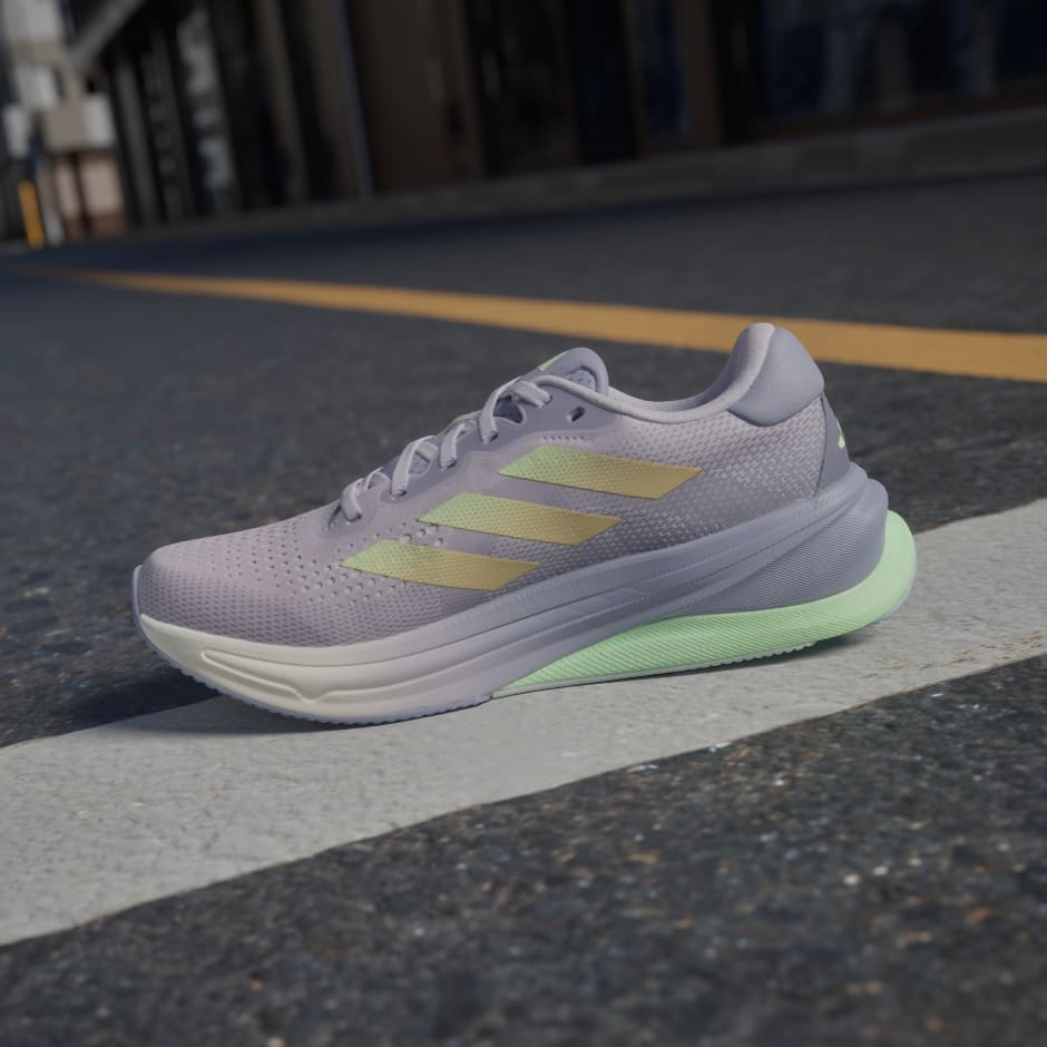 Supernova Solution Running Shoes