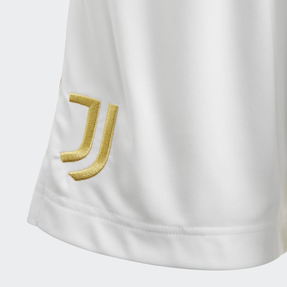 Juventus Home Shorts image number null