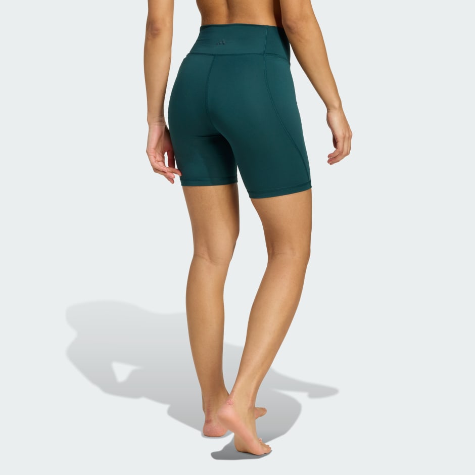 All Me Essentials 7-Inch Short Leggings