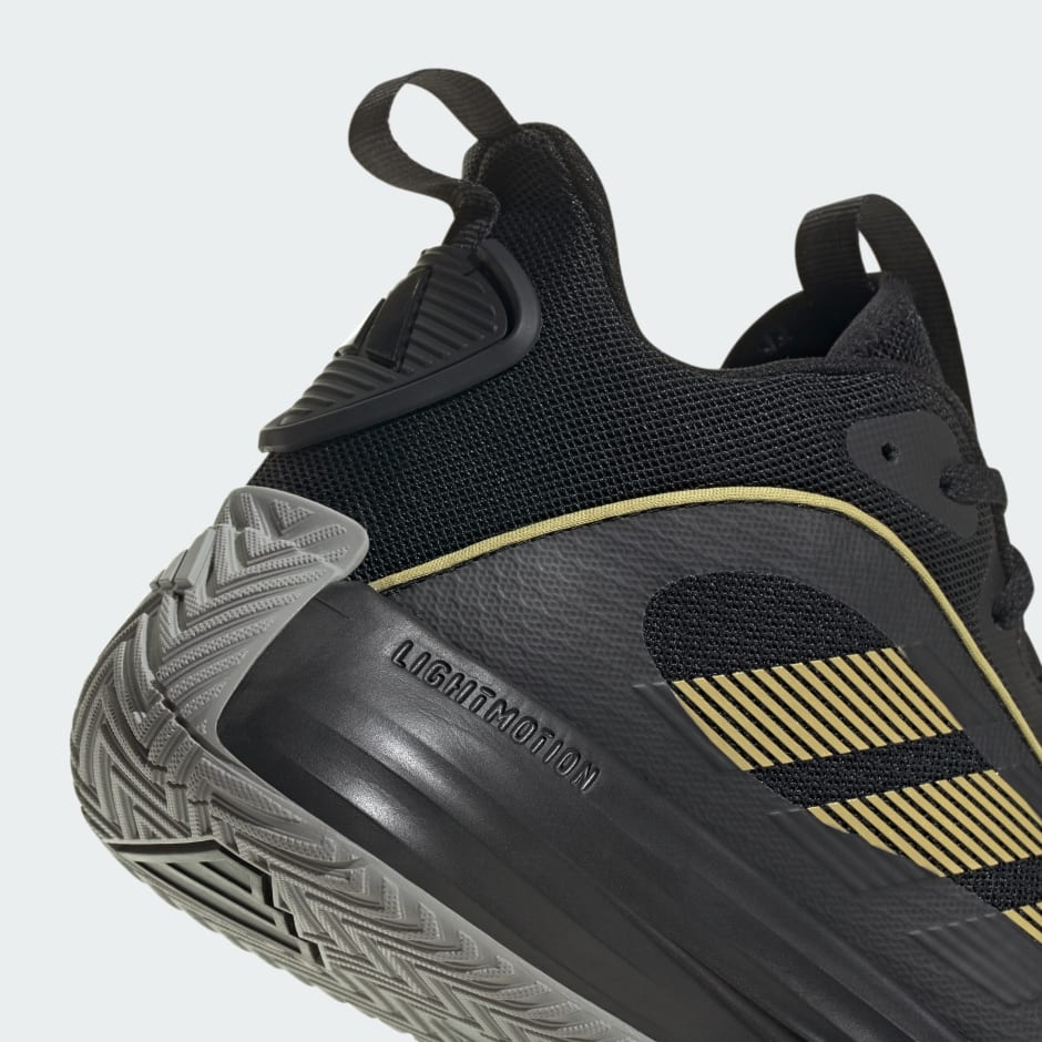 Own the Game 3 Shoes