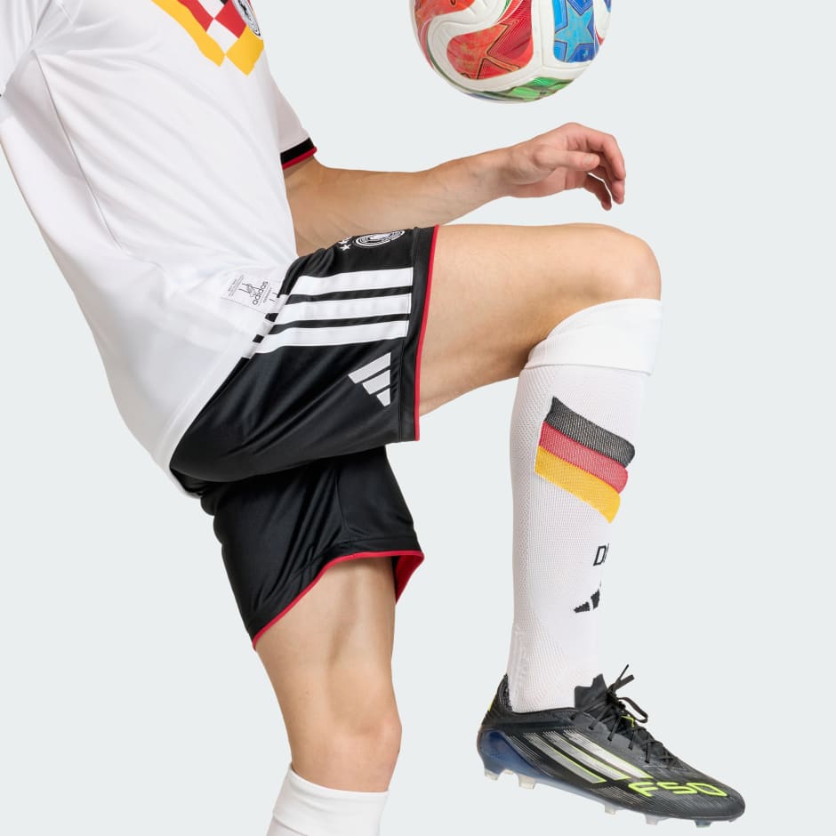 Pantaloni scurți Germania 26 Authentic pentru meciuri pe teren propriu