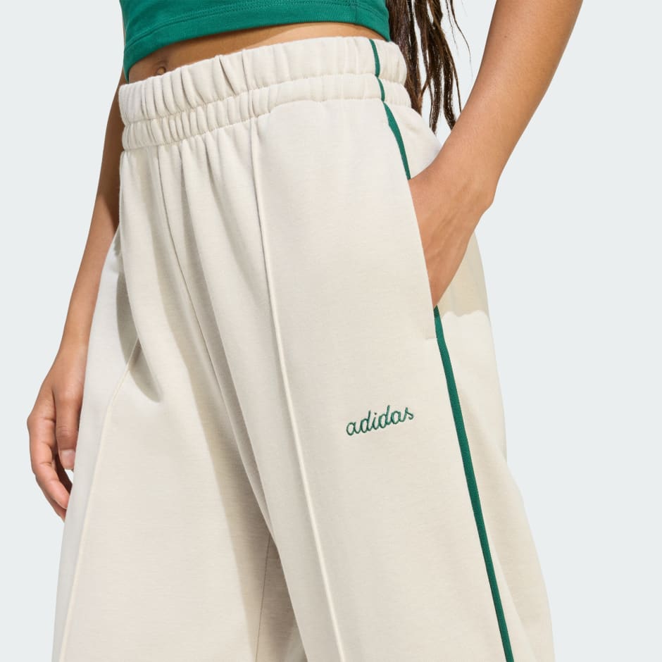 Seasonal Essentials Colourpop Pants with Embroidered Graphic