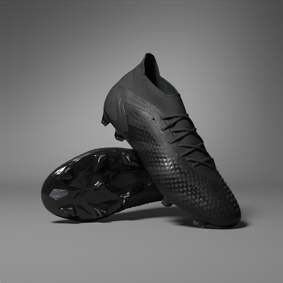 Crampon adidas hot sale predator noir