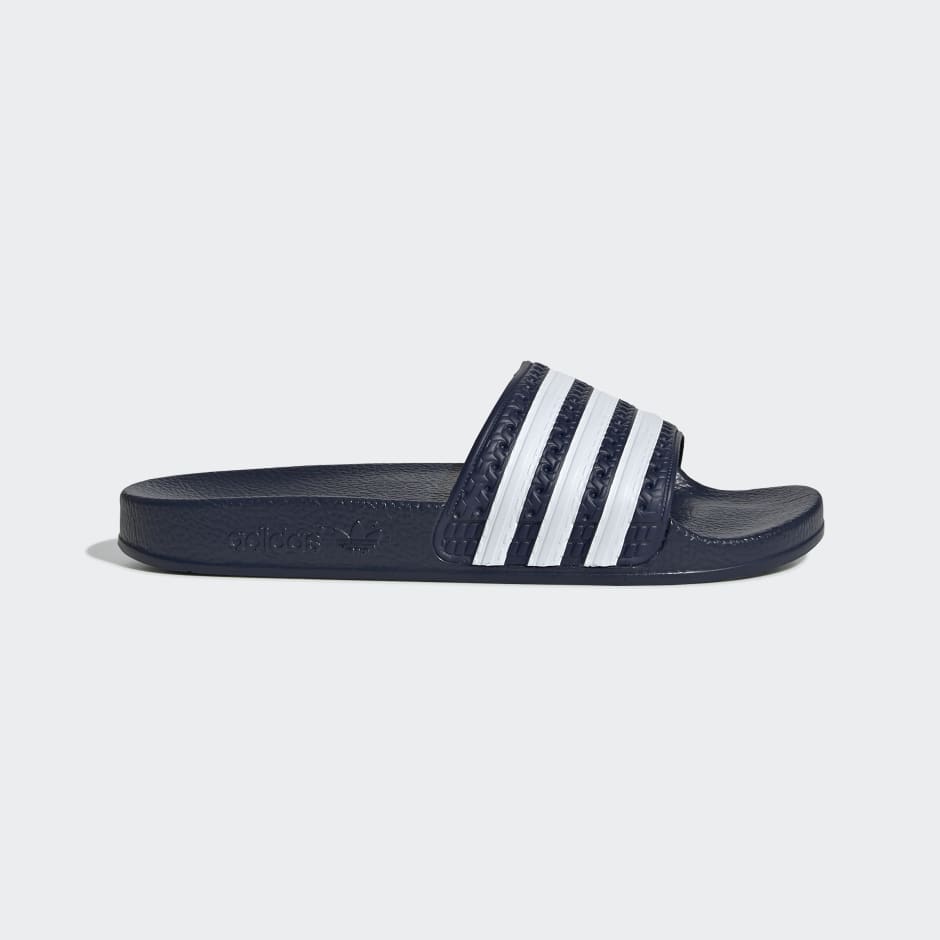 Adidas child flip store flops