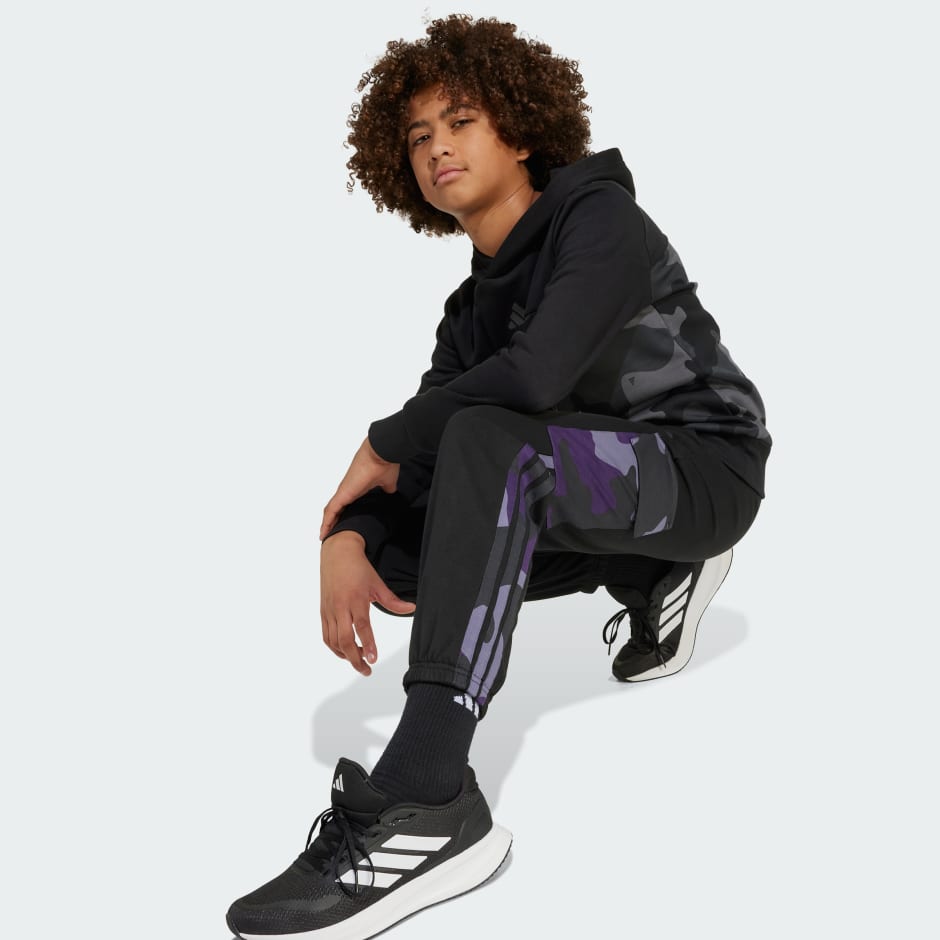 Dječje cargo hlače od frotira Seasonal Essentials Camo