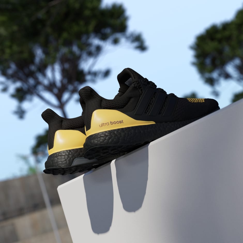נעלי Ultraboost 1.0