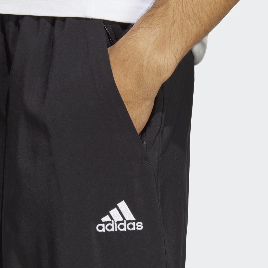 veteraan Verpersoonlijking Aanpassing Men's Clothing - AEROREADY Essentials Stanford Tapered Cuff Embroidered  Small Logo Pants - Black | adidas Oman