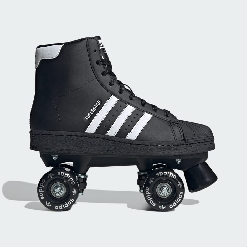 Superstar 82 Roller Skates