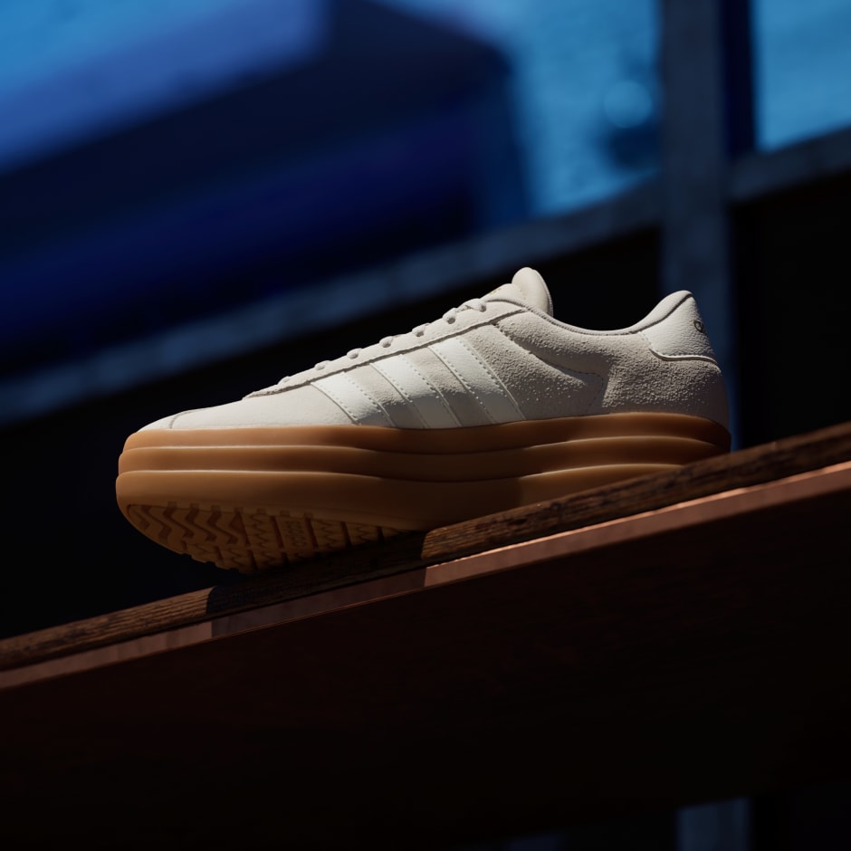 VL Court Bold Shoes