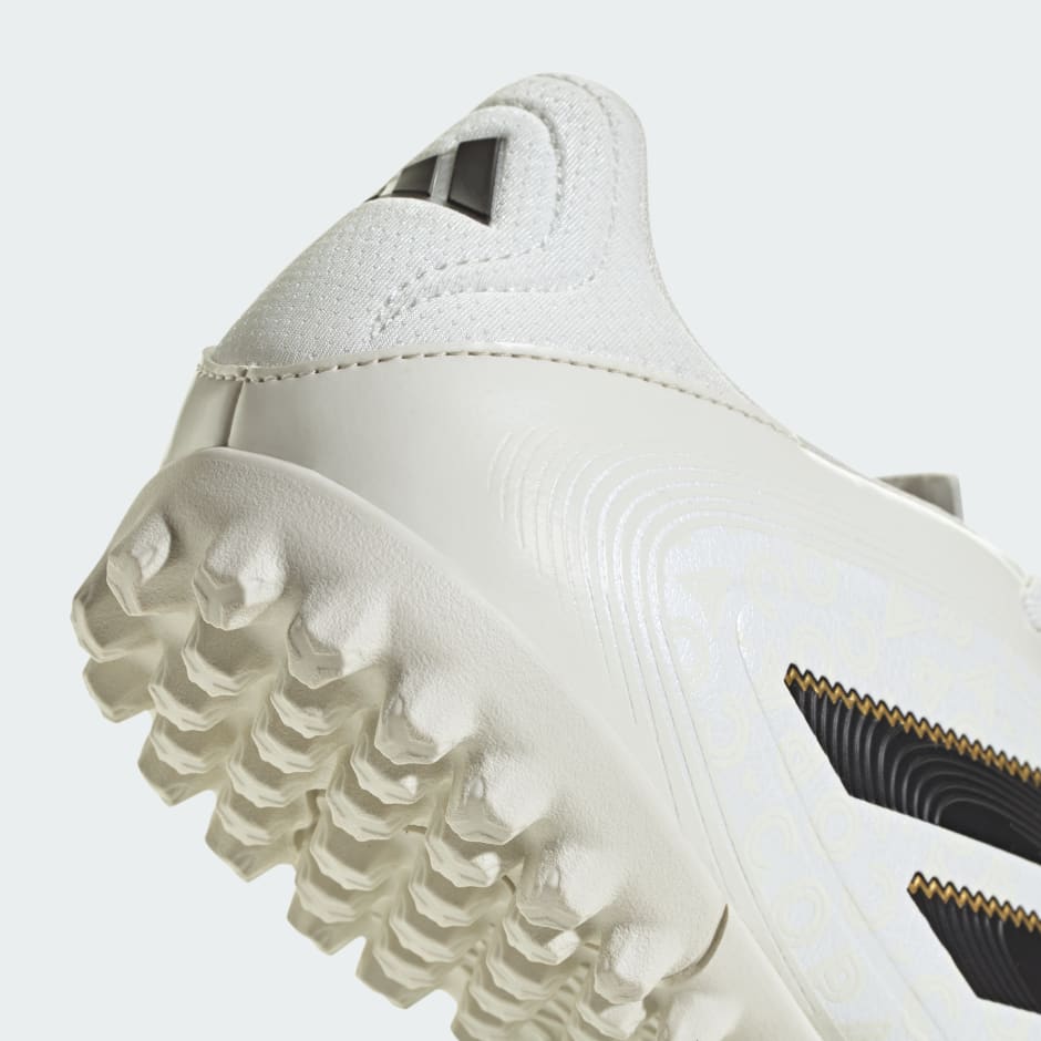 Guayos Copa Pure 3 Club Pasto sint&eacute;tico