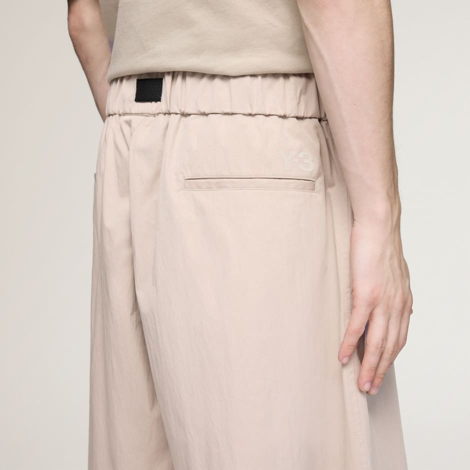 PANTALONI SCURȚI CU PICIOARE LATE Y-3 UT