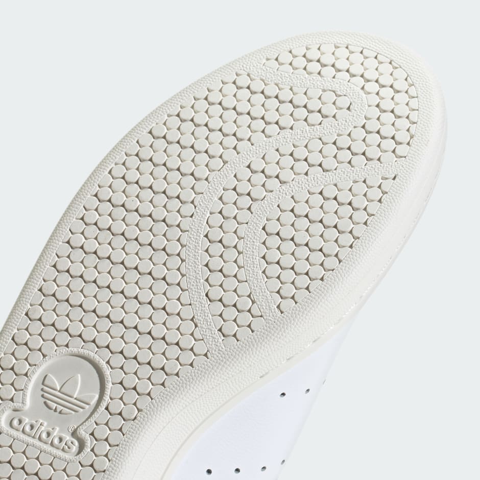 STAN SMITH