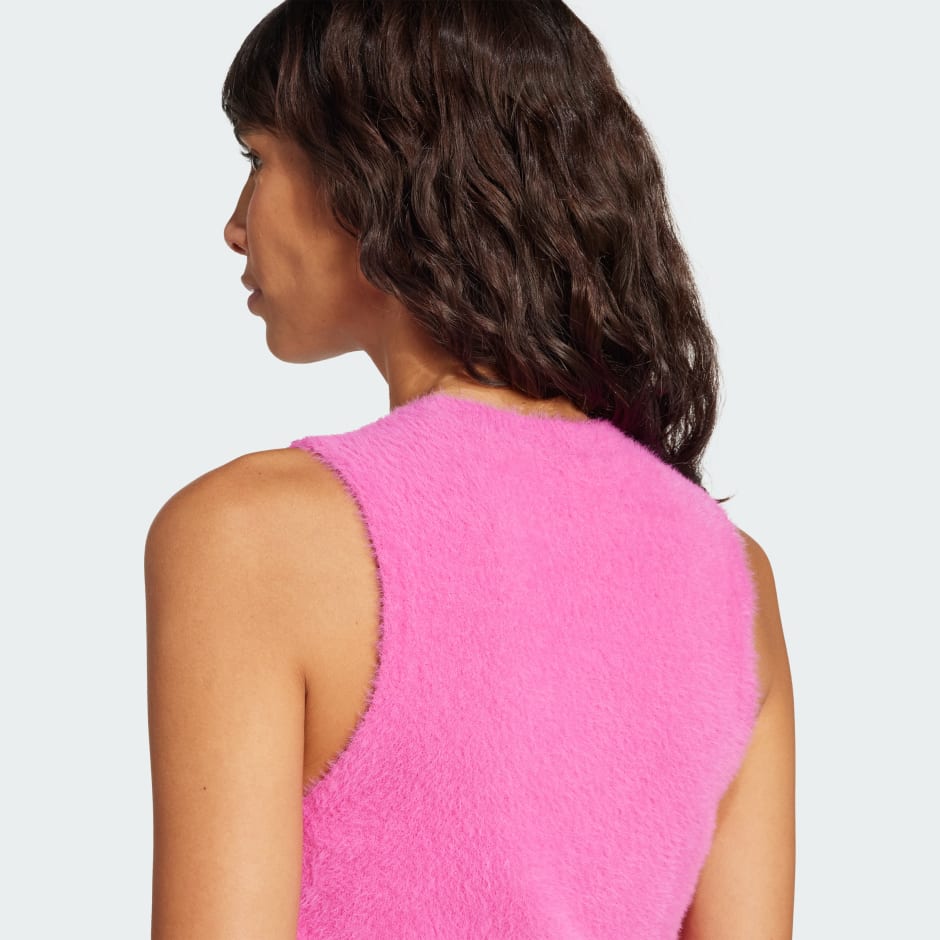 FLUFFY VEST