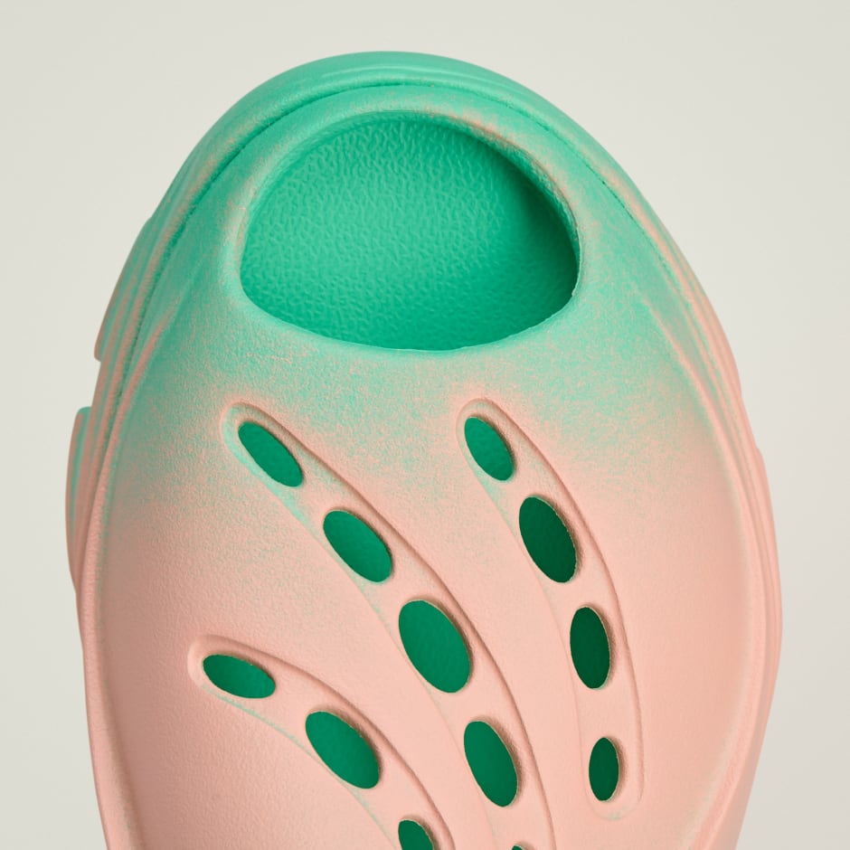 حذاء adidas by Stella McCartney