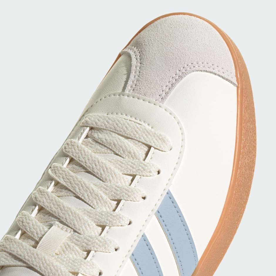 VL Court Classic Shoes