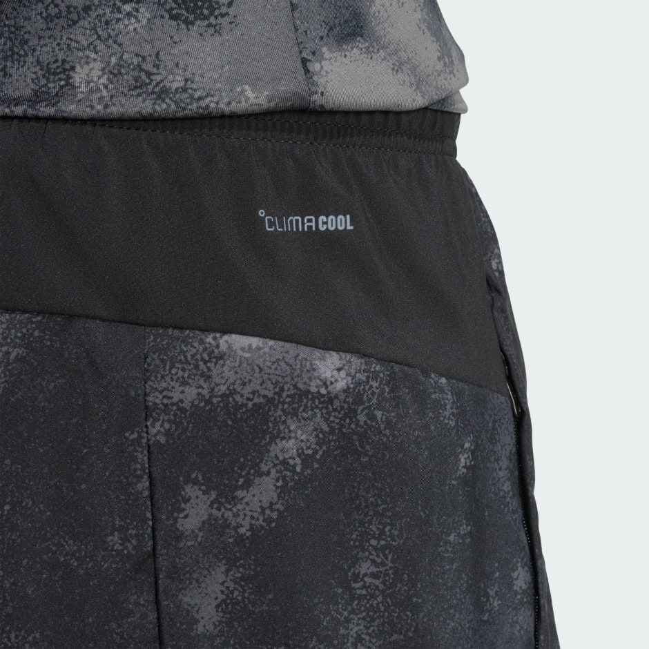 Train Essentials Seasonal All Over Print Short
