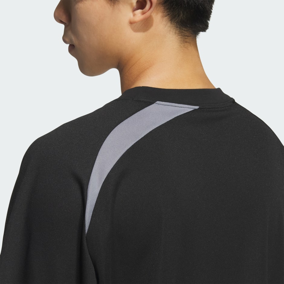 Future Style 短袖 T 恤