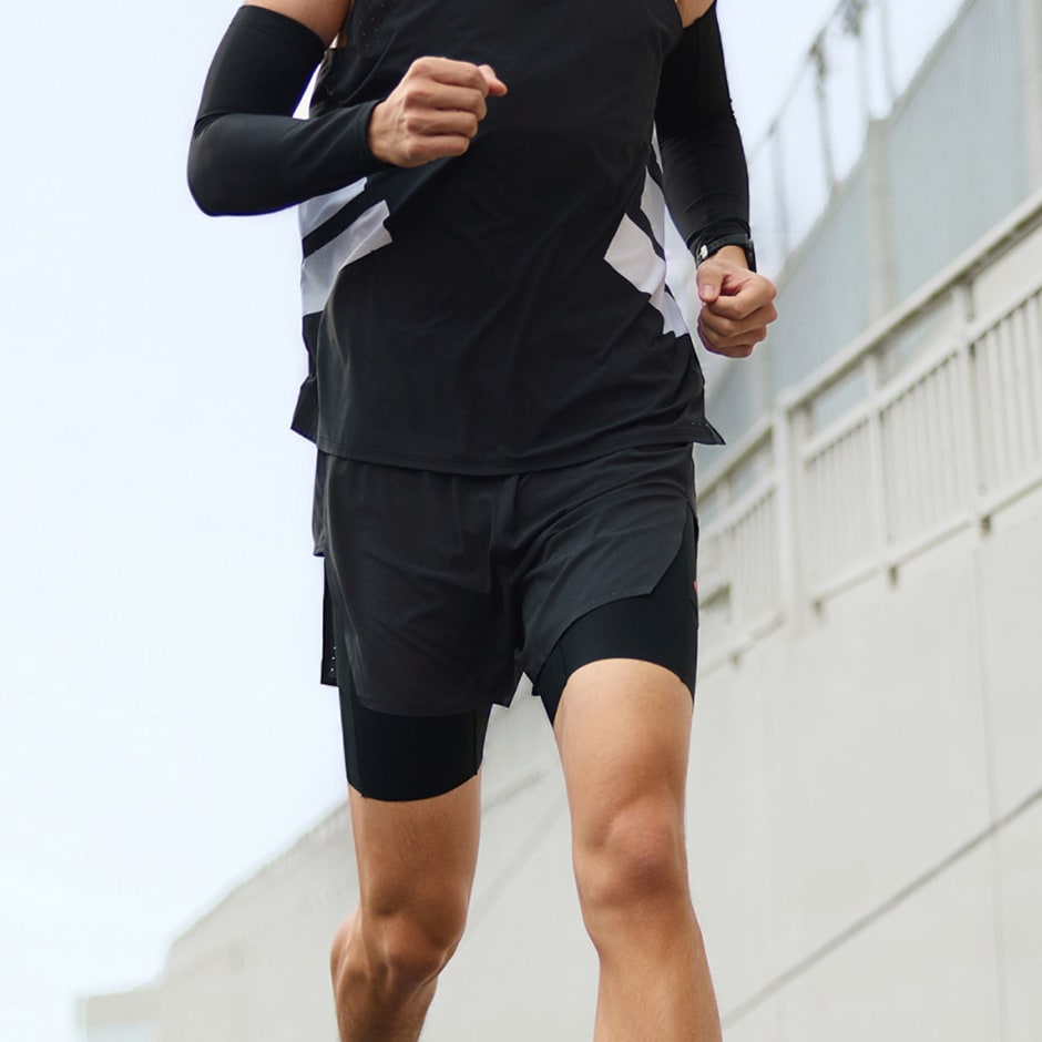 Runnin In Motion 男裝短褲