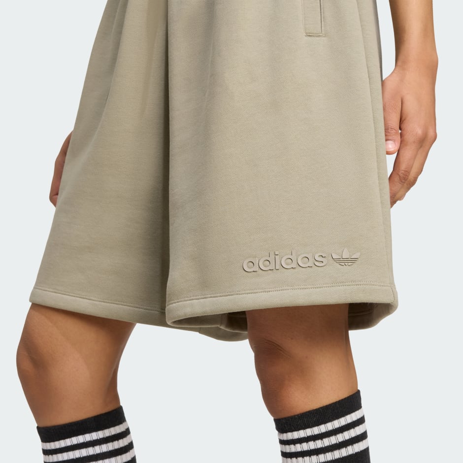 Pantaloni scurți supradimensionați Essentials Linear