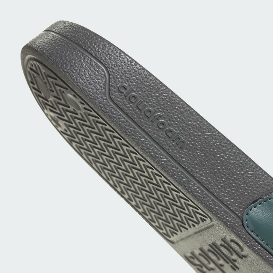 ADILETTE SHOWER MINECRAFT SLIDES