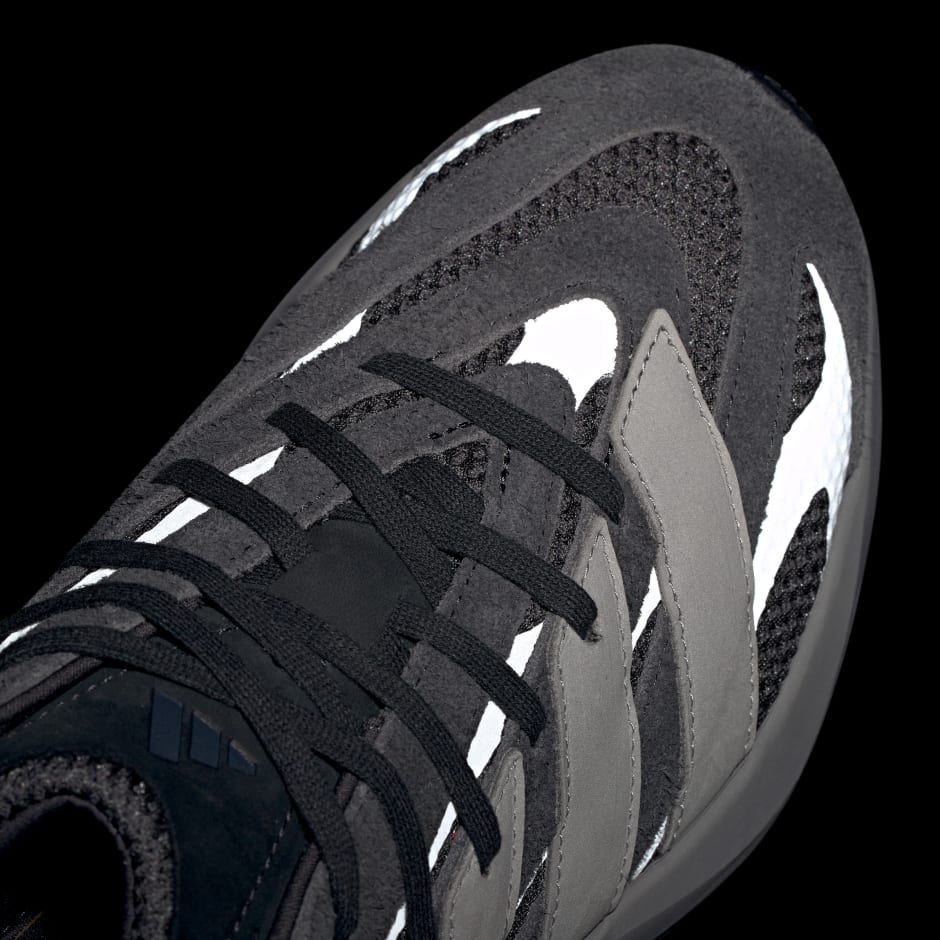 Lightblaze Shoes