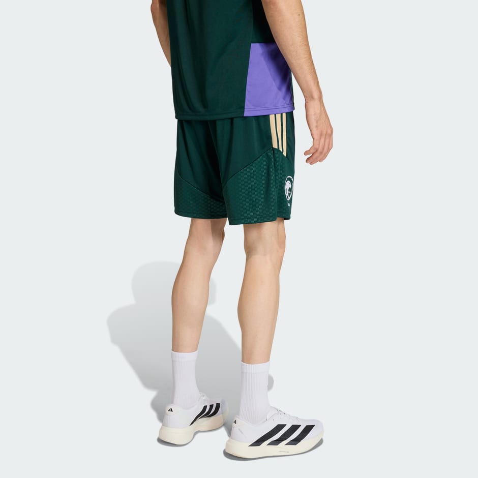 شورت تدريب المنتخب السعودي لعام 2026 من تشكيلة Tiro